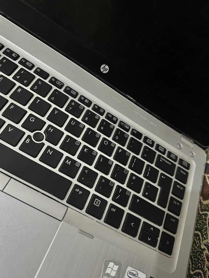 Hp folio i5 3rd generation 0