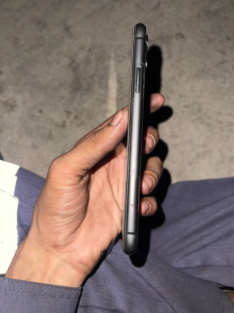 iPhone 11 1
