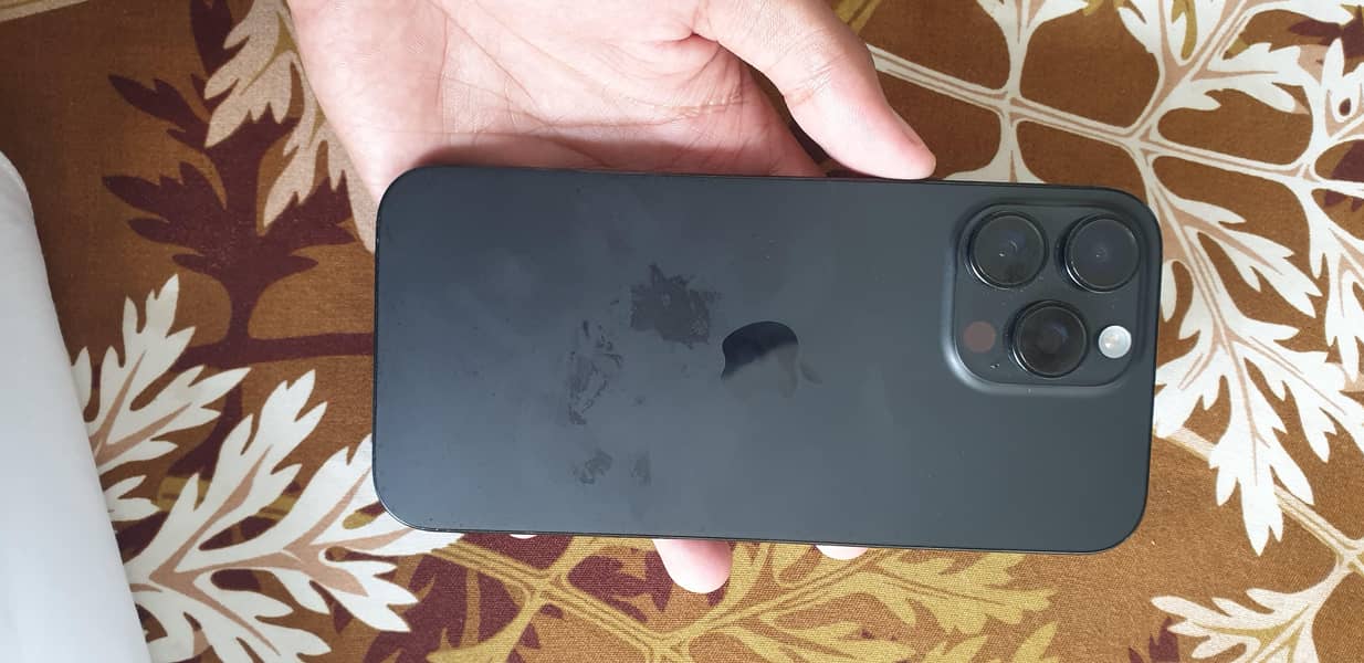 Apple iPhone 16 Pro Max 7