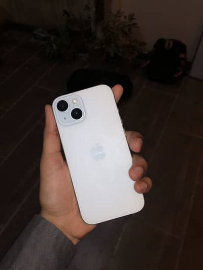 Apple iPhone 15