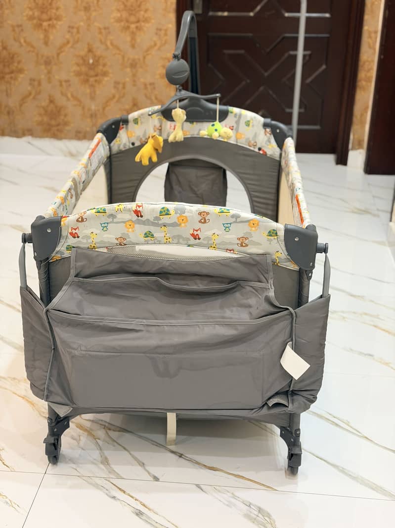 Valdera 4 in 1 Multi-function Playpen 1