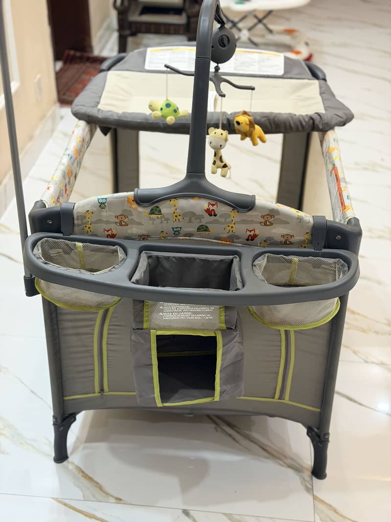 Valdera 4 in 1 Multi-function Playpen 3