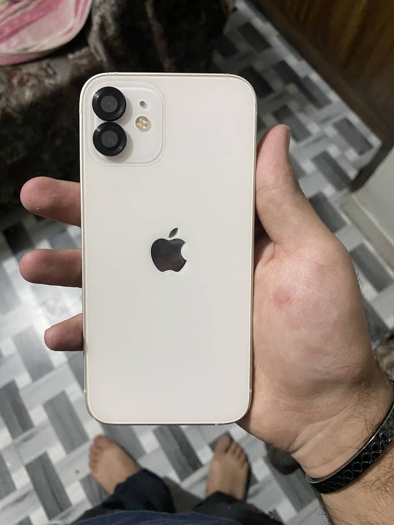 Apple iPhone 12 0