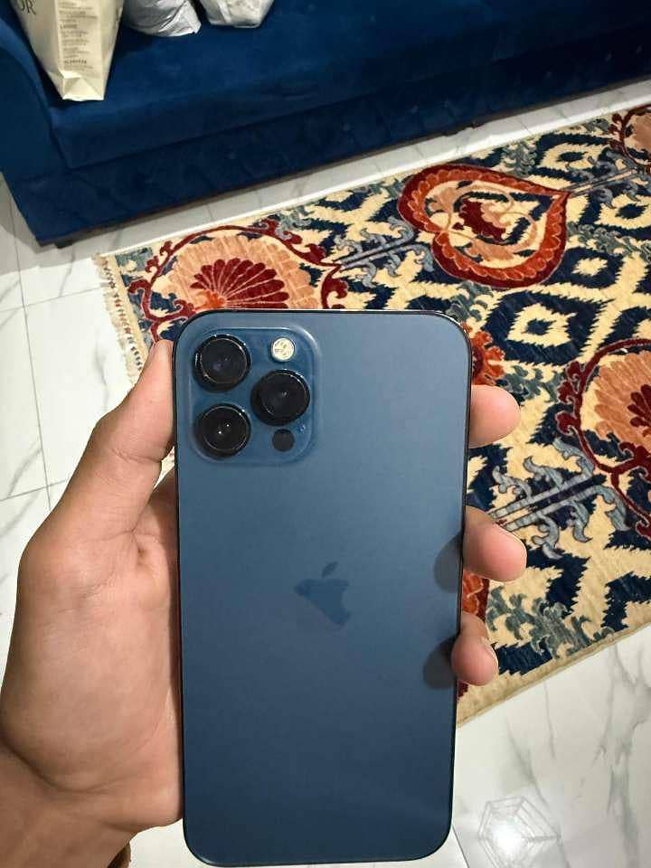 Apple iPhone 12 Pro Max 3