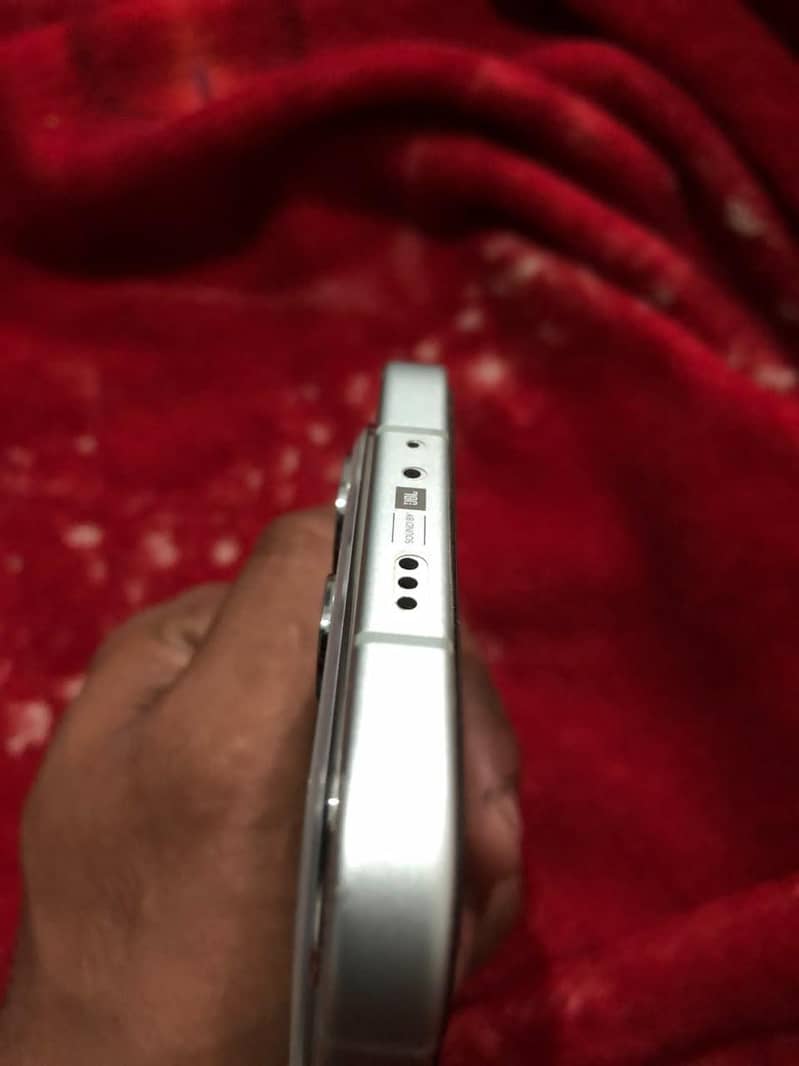 Infinix Note 60 4