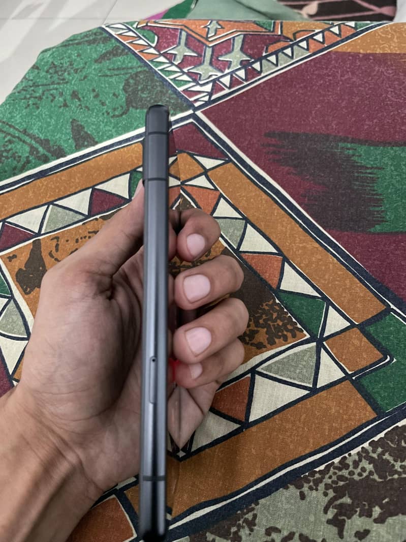 Google Pixel 7a good condition 4