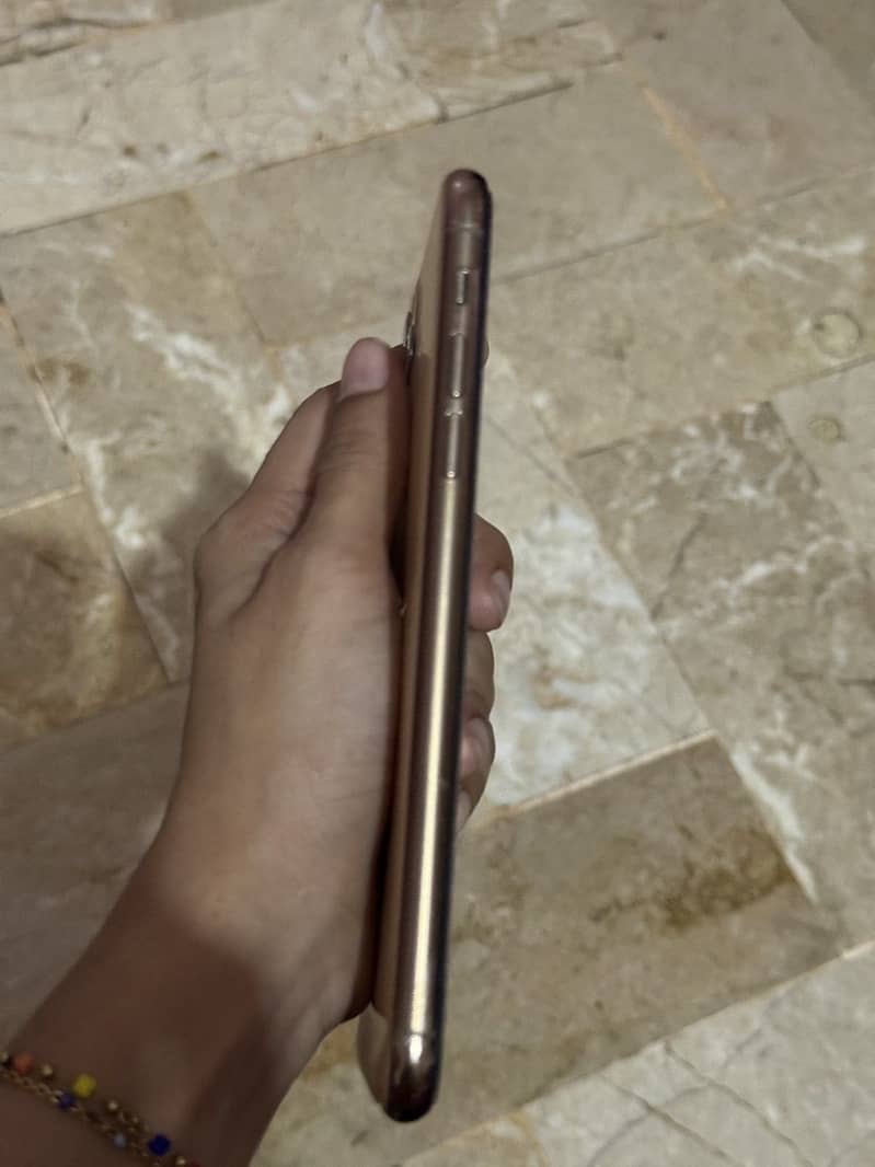 Apple iPhone 11 Pro Max 3