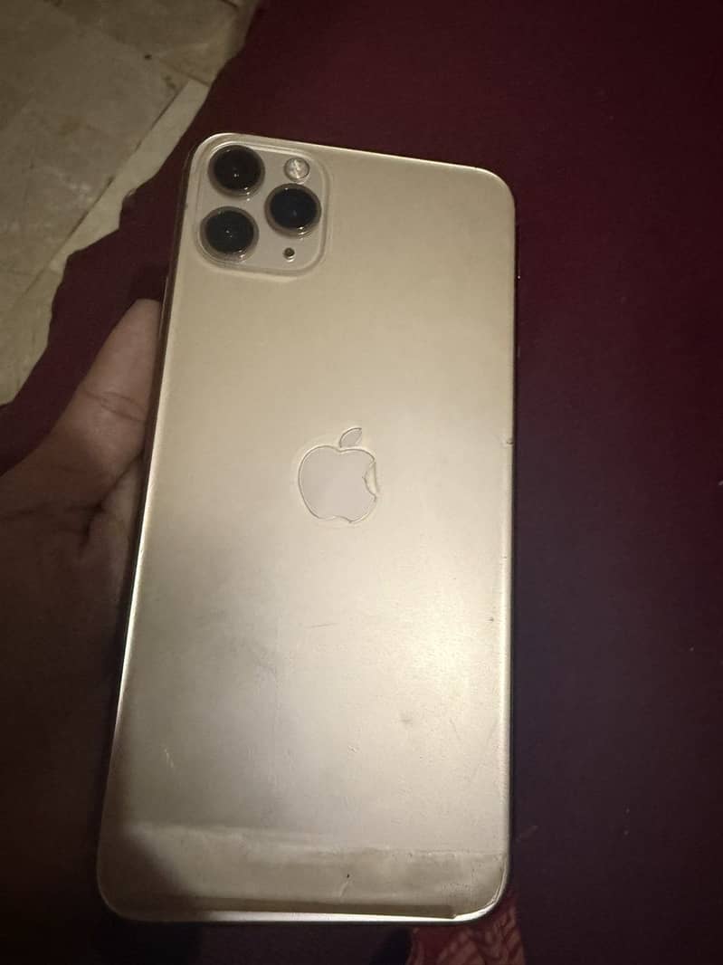 Apple iPhone 11 Pro Max 4