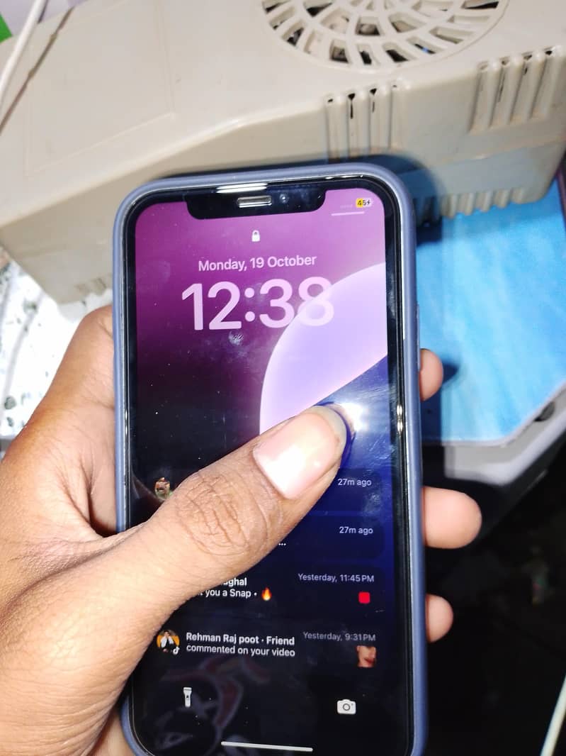 Apple iPhone XR 0
