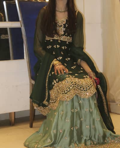 Elegant Dark Green & Gold Formal Dress