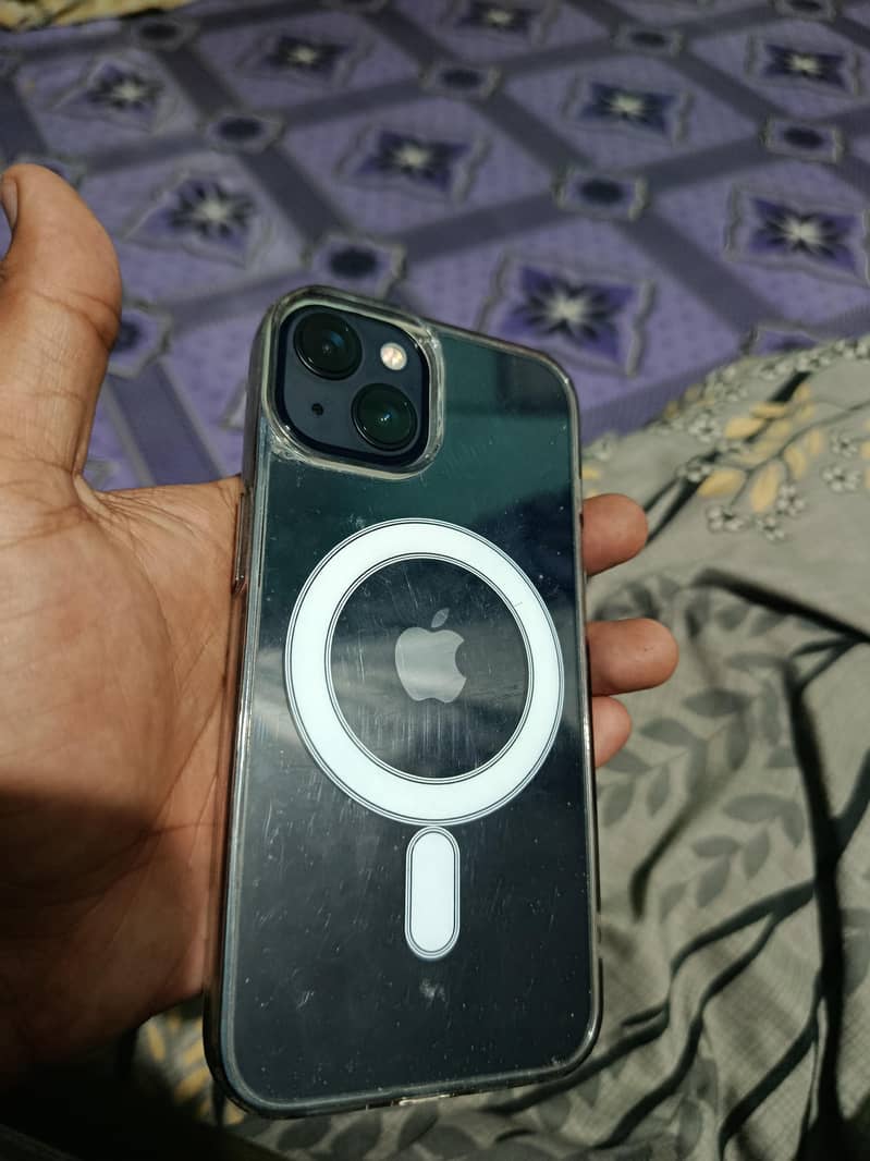 Apple iPhone 13 2