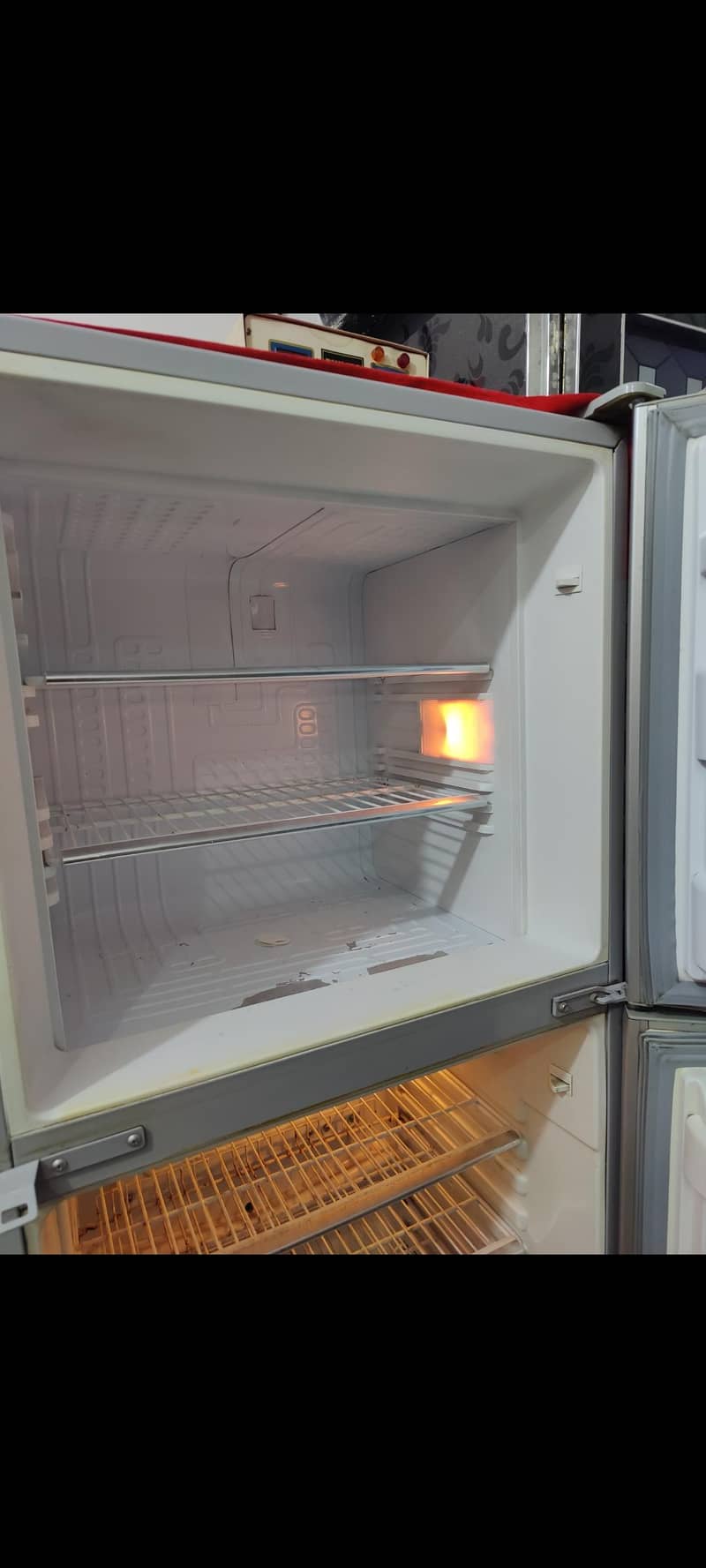 Refrigerator 4