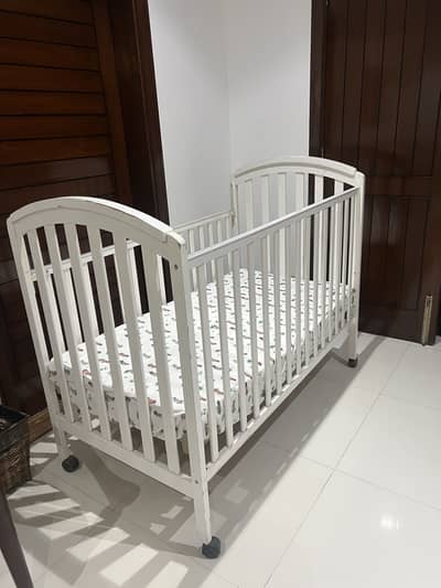 Baby cot