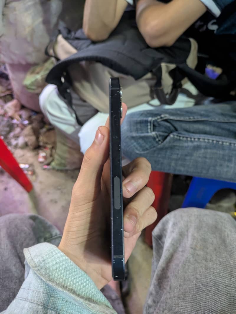 Apple iPhone 12 1