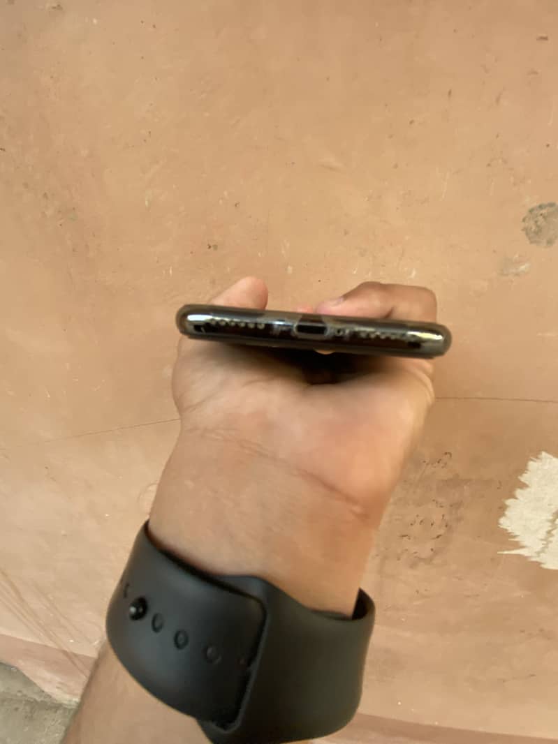 Apple iPhone X 1