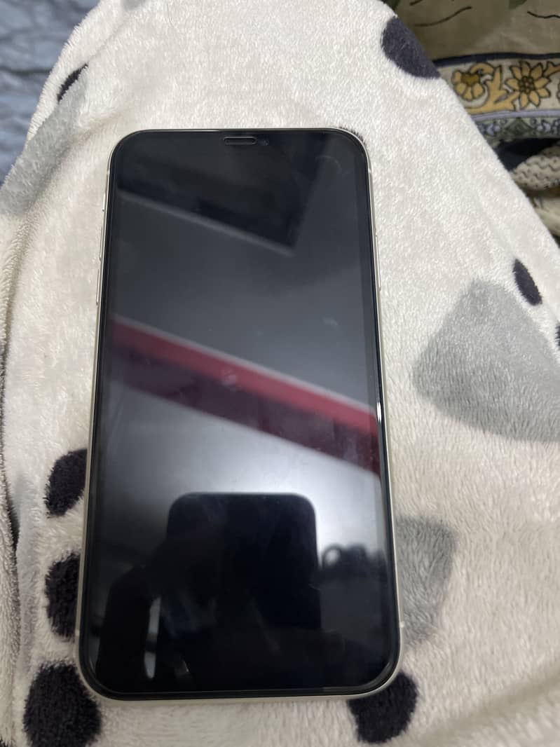 Apple iPhone 11 0