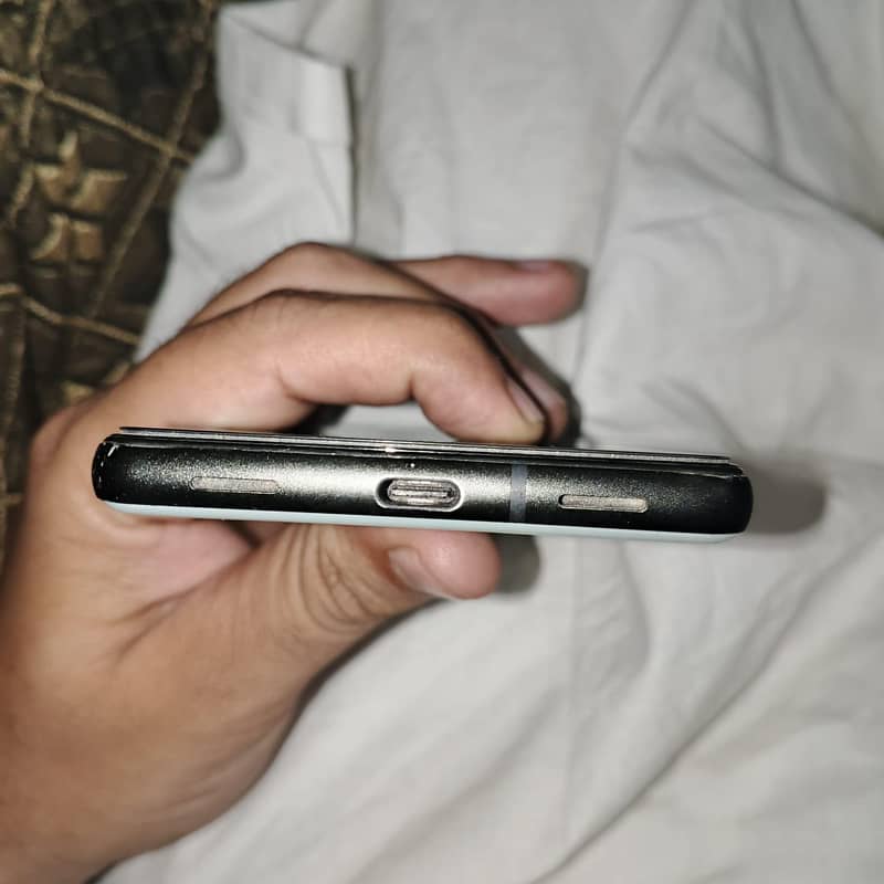 Google Pixel 6a 4