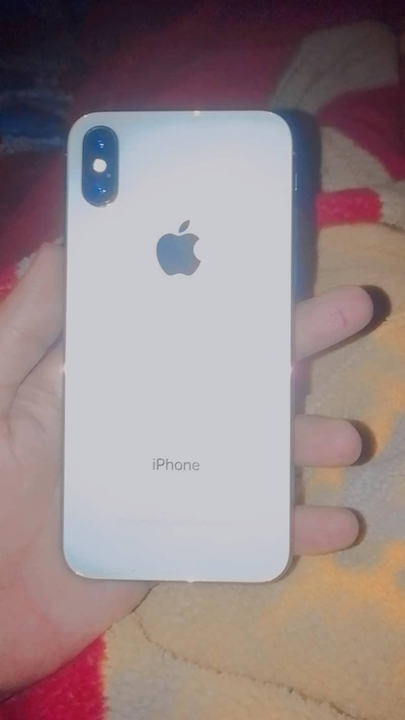 Apple iPhone XS 4