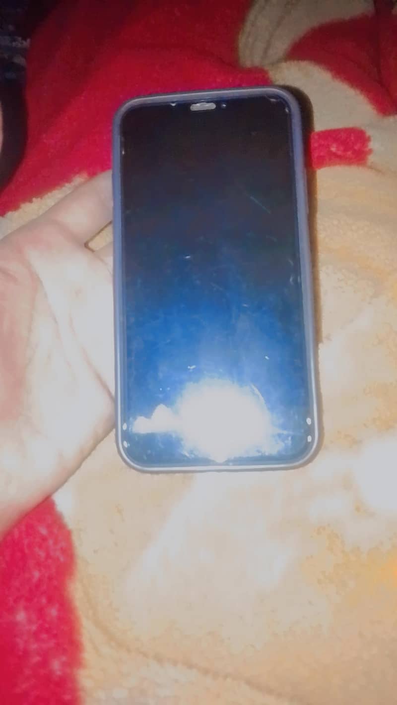 Apple iPhone XS 6