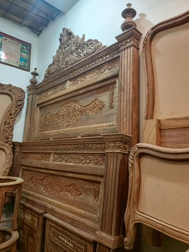#Bed set#wooden bed#Chinioti bed#sofa#dressing#chairs#king bed#table 8
