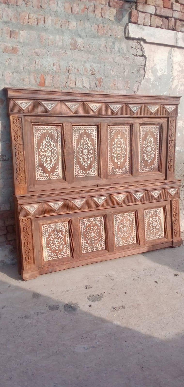 #Bed set#wooden bed#Chinioti bed#sofa#dressing#chairs#king bed#table 11