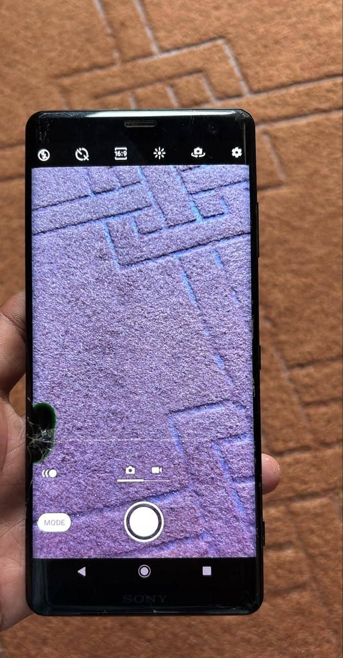 Sony XZ3 7