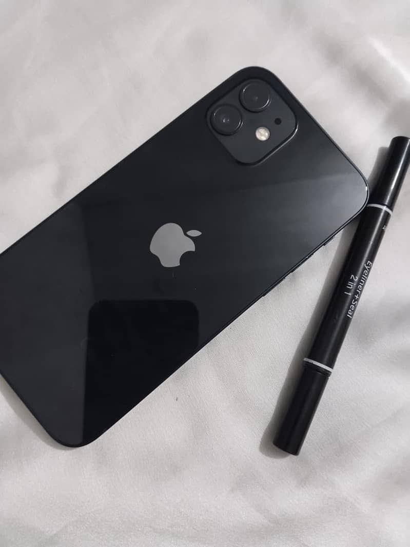 Apple iPhone 12 3