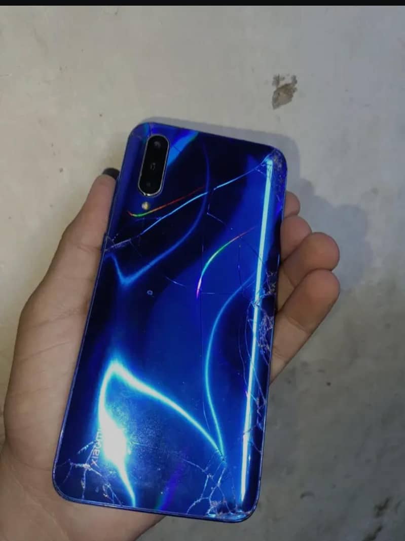 Xiaomi Mi 9 Lite 3