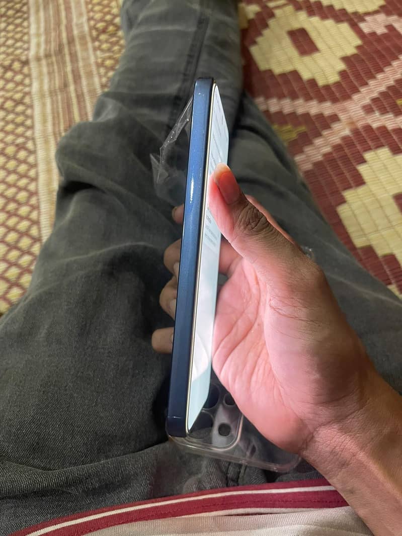 OPPO A6 pro 3