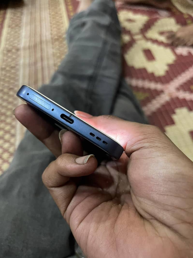 OPPO A6 pro 4