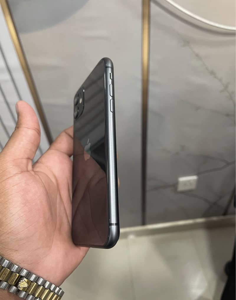 Apple iPhone 11 1