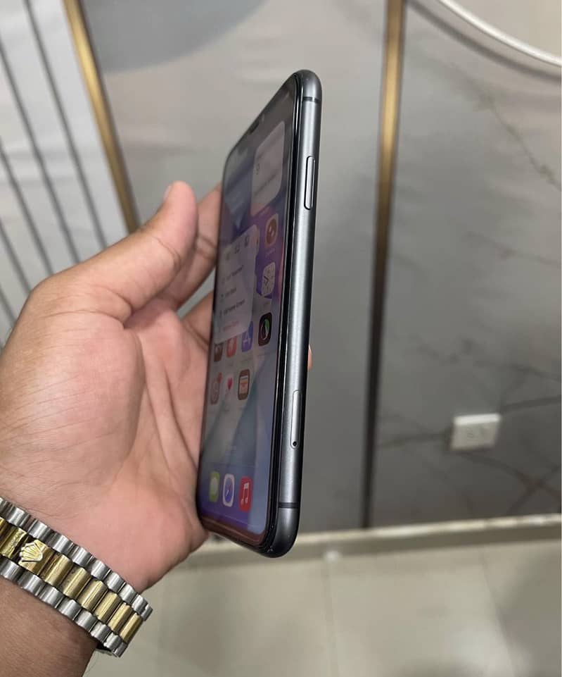 Apple iPhone 11 2