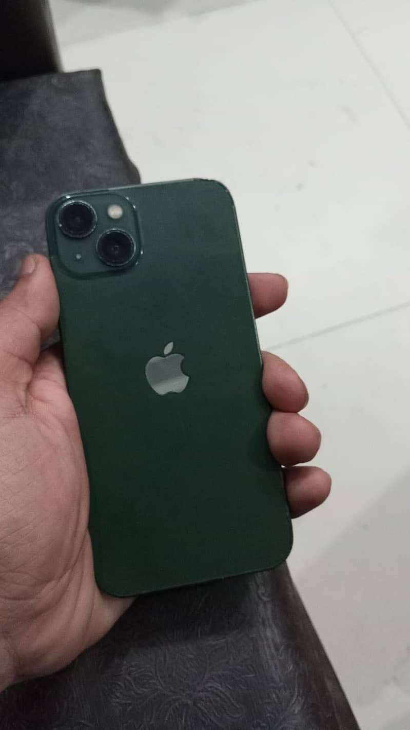 Apple iPhone 13 10
