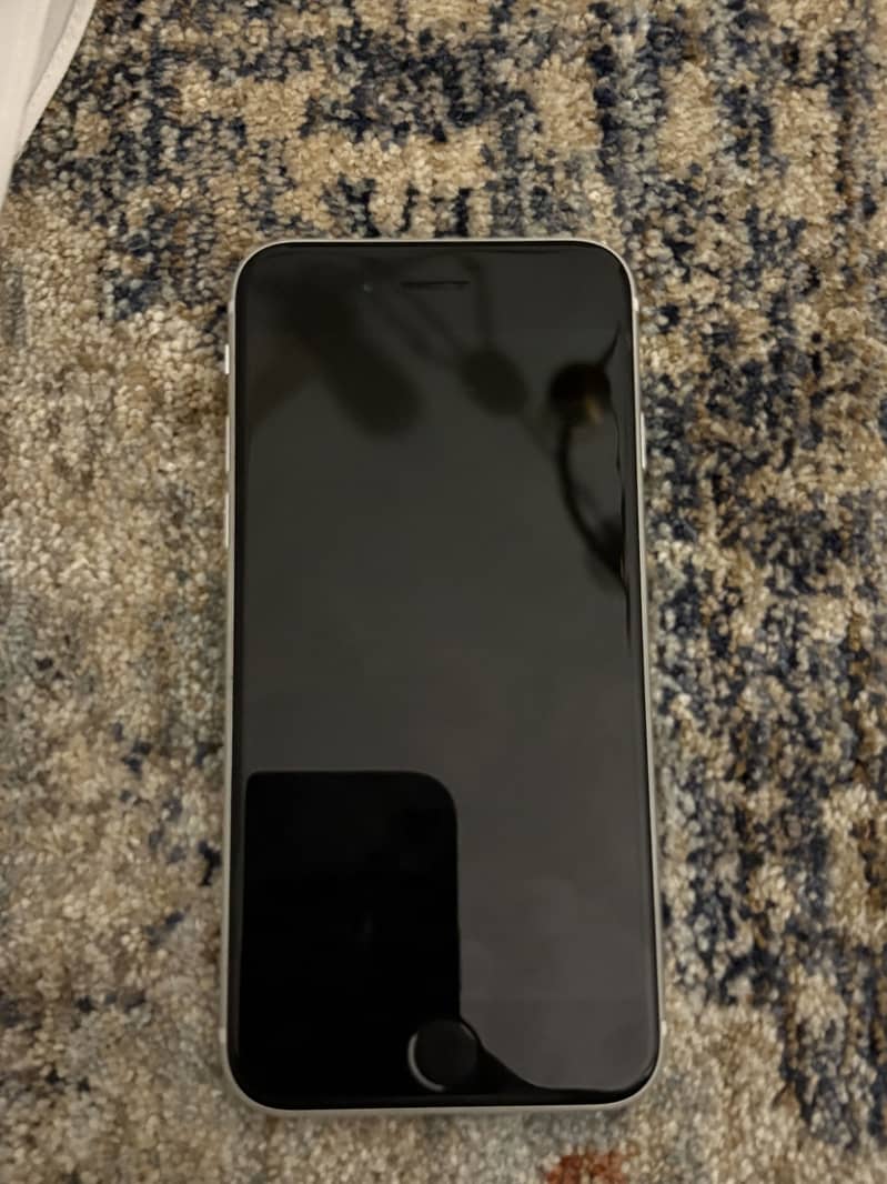 Apple iPhone SE (2nd generation) 10