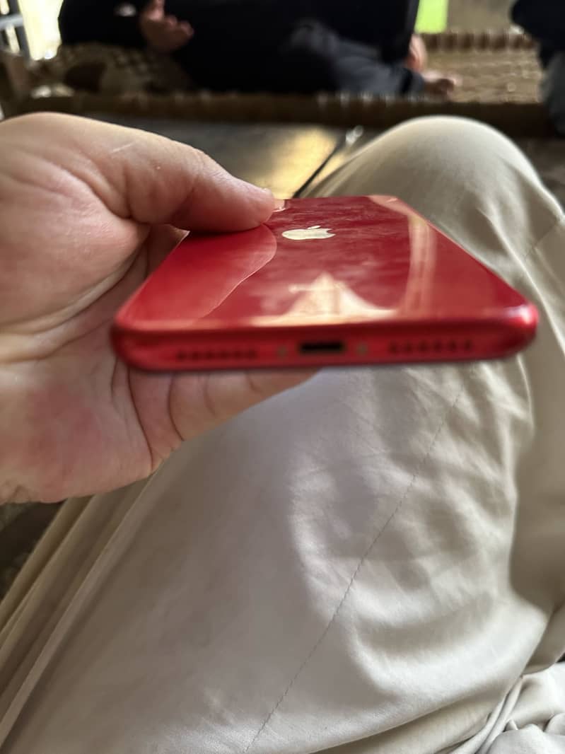Apple iPhone 11 8