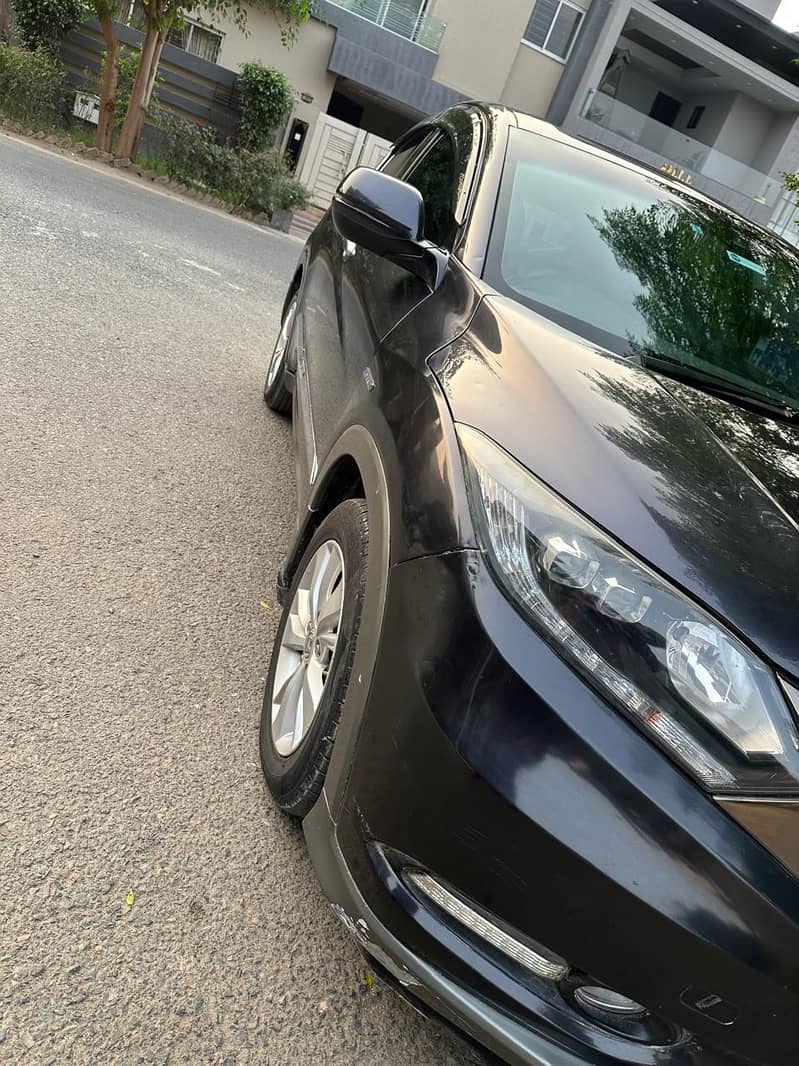 Honda Vezel 2016 1