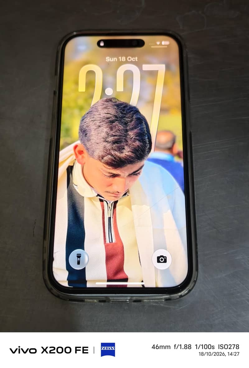 Apple iPhone 15 4