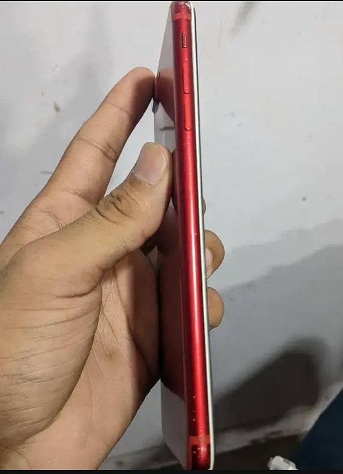 Apple iPhone 7 Plus 2