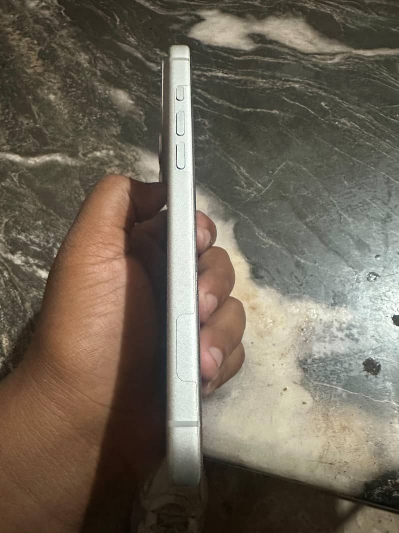 Apple iPhone 17 Pro Max 3