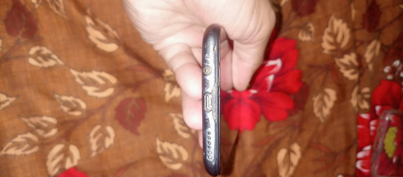 Tecno Spark 7 Pro 4