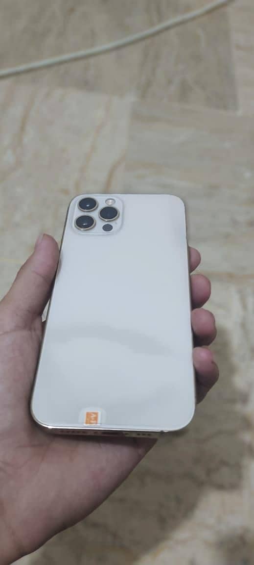 Apple iPhone 12 Pro 4