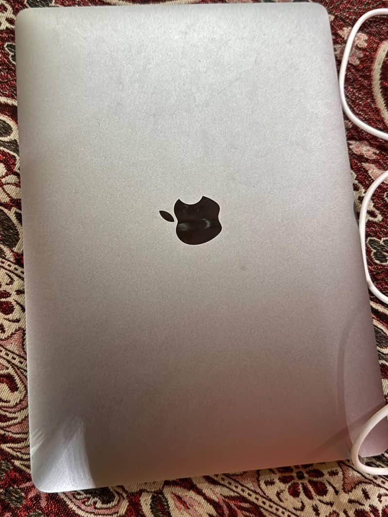 MacBook 2017 Pro with charger Neet and clean Good condition 2