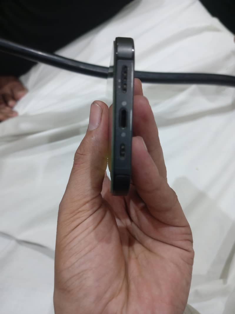 Apple iPhone 14 Pro 1
