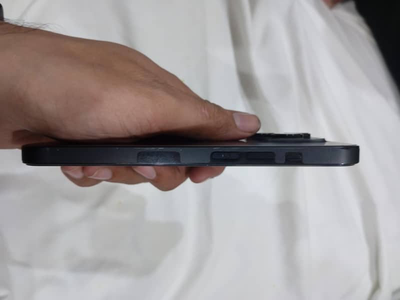 Apple iPhone 14 Pro 4