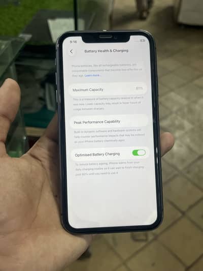 Apple iPhone 11