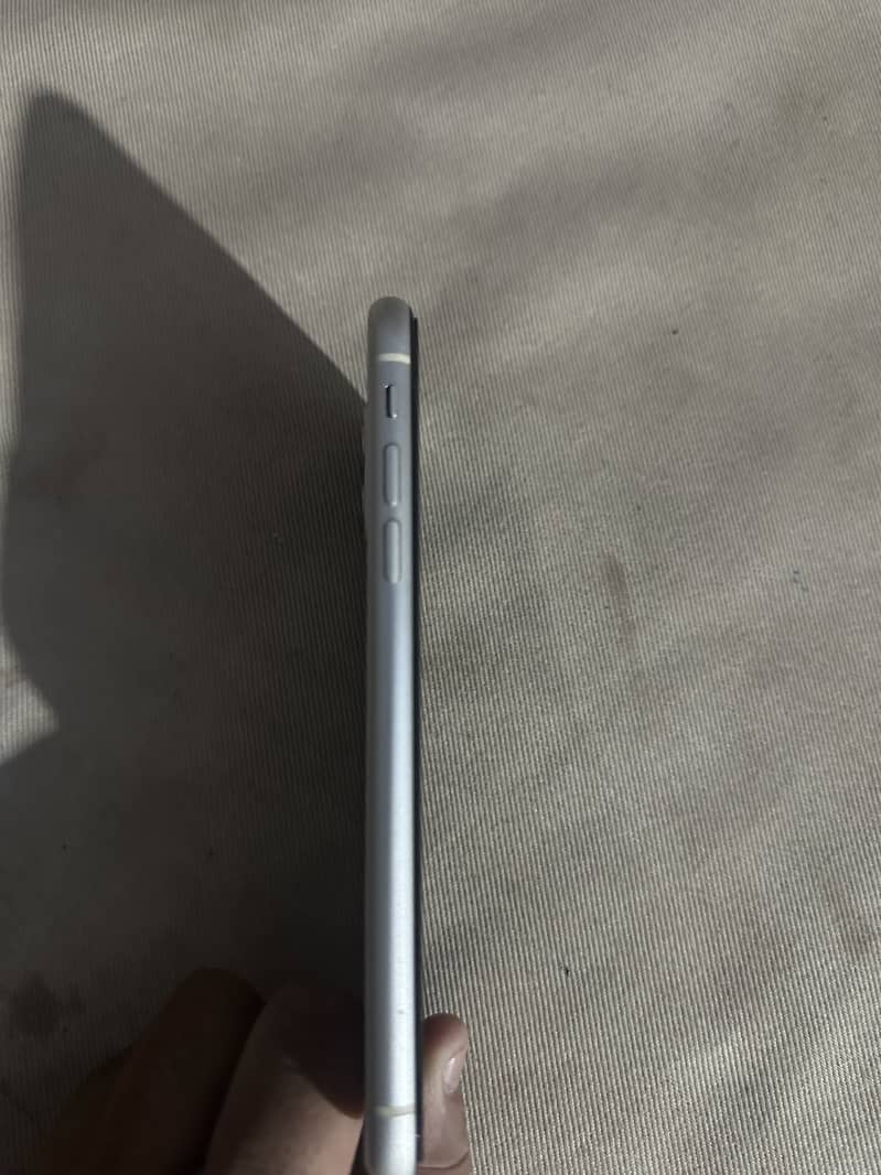 Apple iPhone 11 1