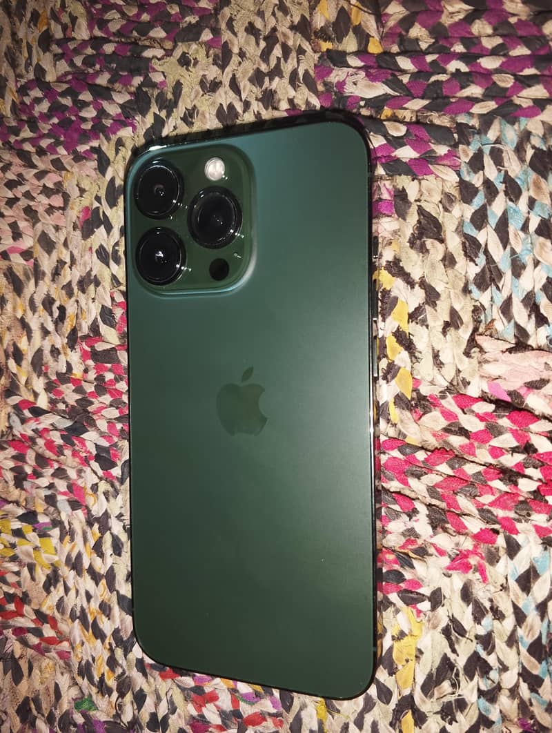 Apple iPhone 13 Pro 1