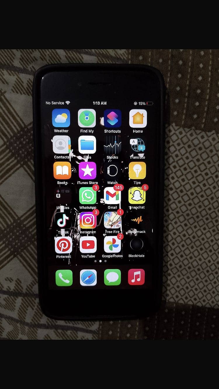 Apple iPhone 7 0