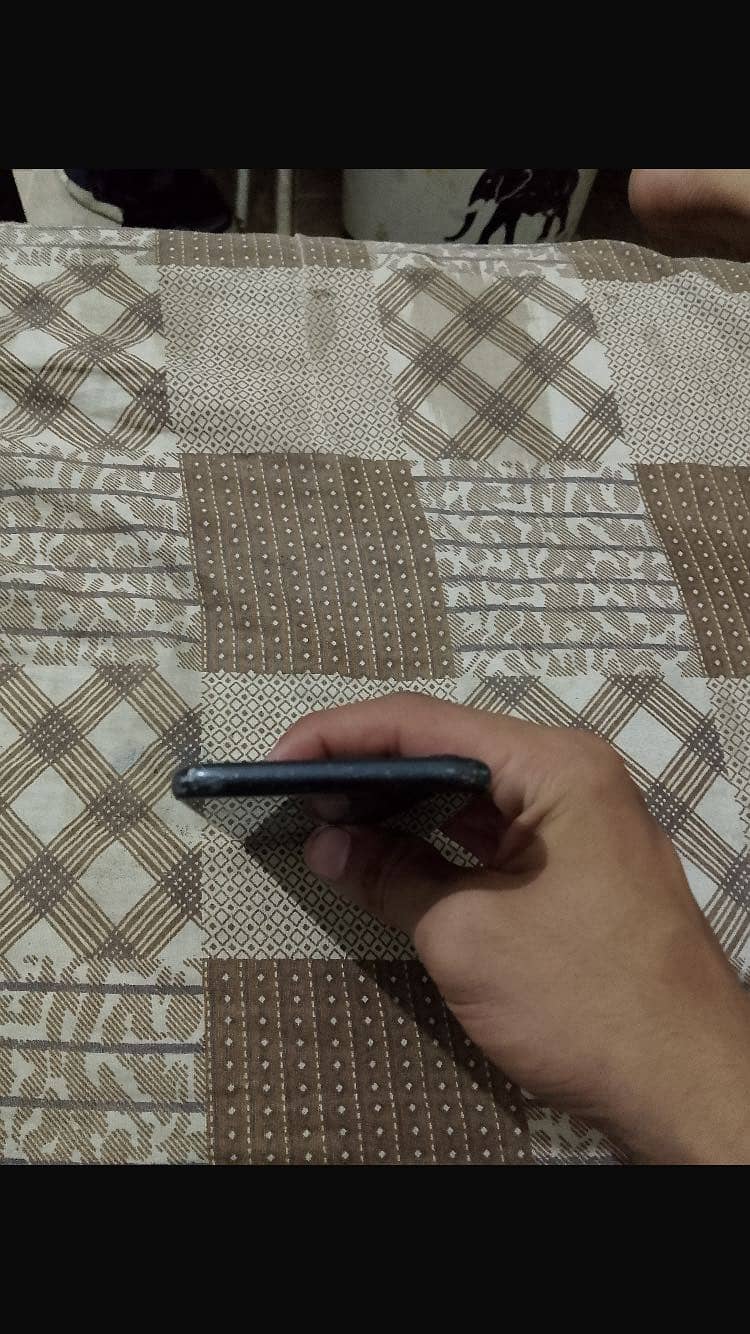 Apple iPhone 7 3
