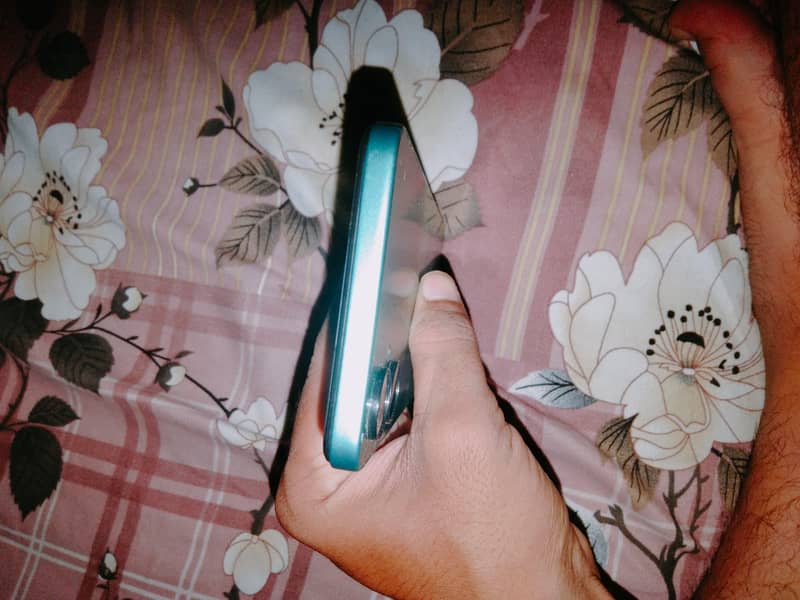 Tecno CAMON 19 Neo 4